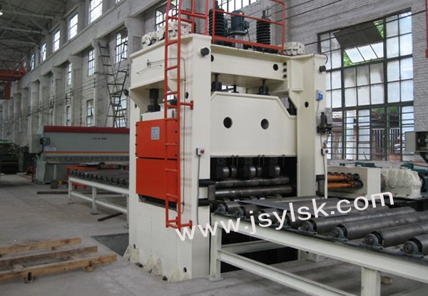 四(sì)重式校平(píng)機