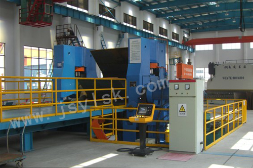 大(dà)型上輥萬能(neng)式卷闆機