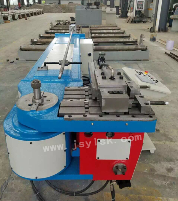 液壓彎管(guan)機