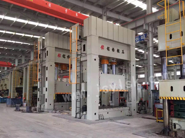 YL27系(xì)列框架式(shì)液壓機