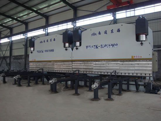 WE67K-800/6000雙機聯動(dong)折彎機