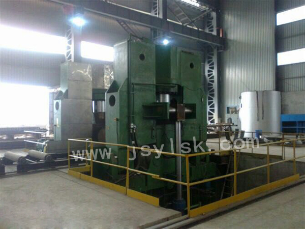 大(da)型上輥萬(wan)能式卷闆(pǎn)機