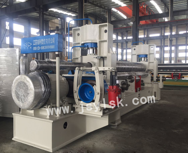 中小型(xing)上輥萬能式卷闆(pǎn)機