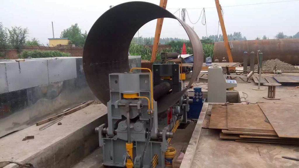 銀利卷闆機(jī)