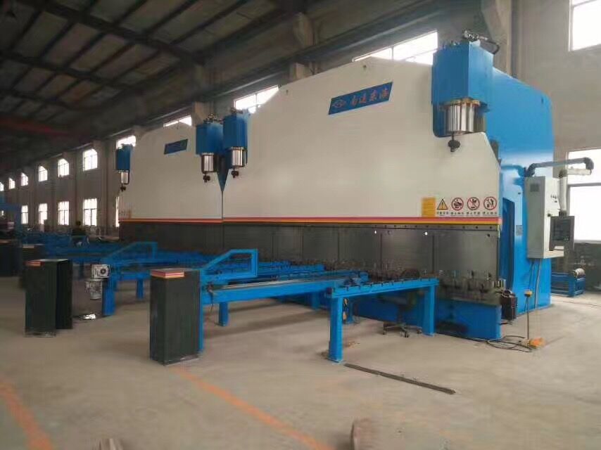 南通(tōng)東海機(ji)床集團(tuán)制管/鐵(tiě)塔專用(yòng)設備