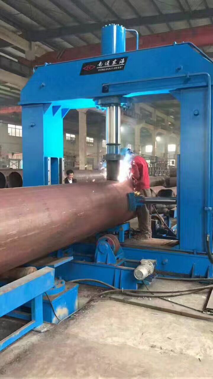 南通東(dong)海機床(chuang)集團制(zhì)管/鐵塔(ta)專用設(shè)備