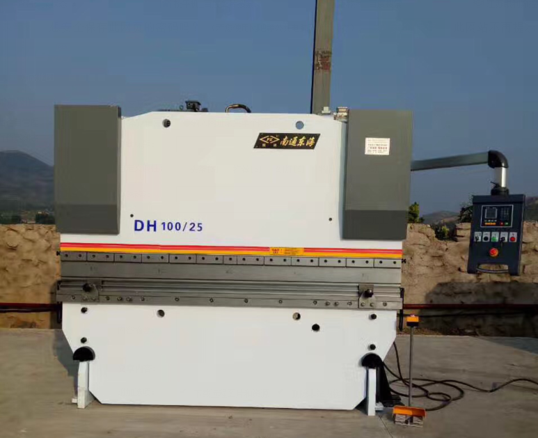 東海剪(jian)闆機