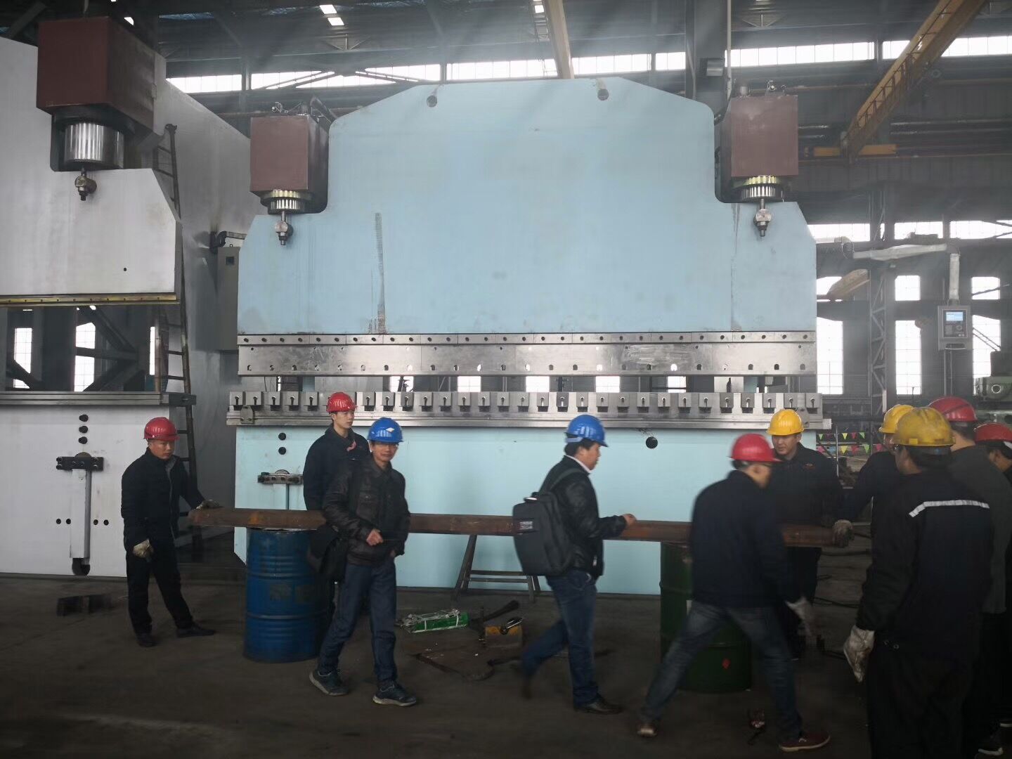 東海數控折(she)彎機