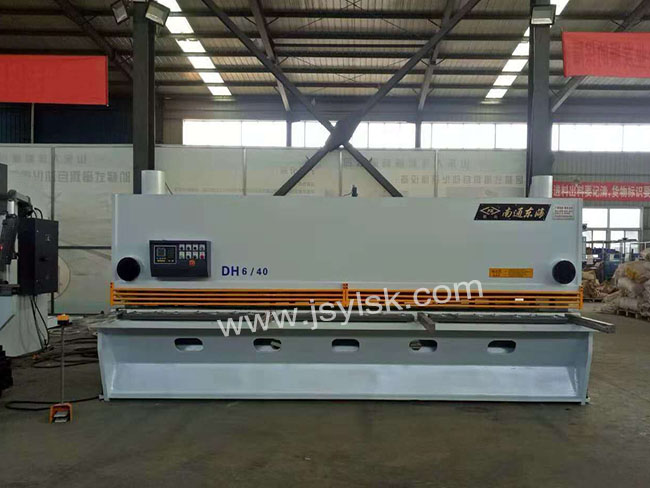 QC11Y-6*4000液壓剪闆(pǎn)機