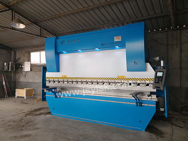 WE67K-125/4000數控折彎(wān)機