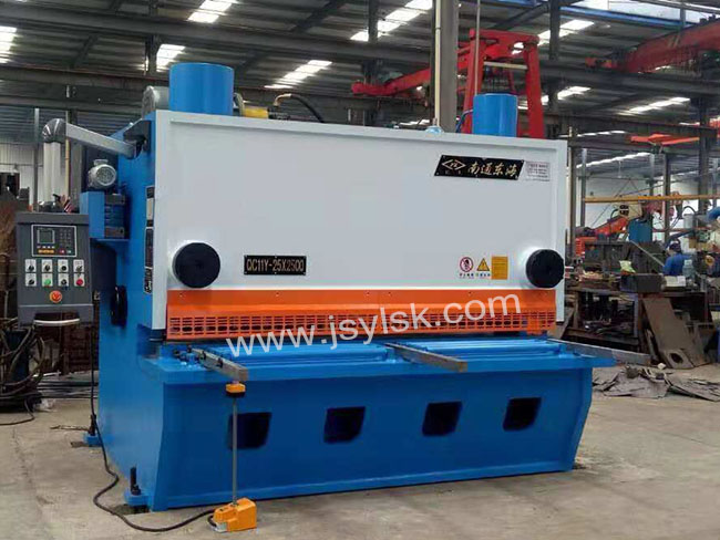 QC11Y-25*2500液壓剪闆機