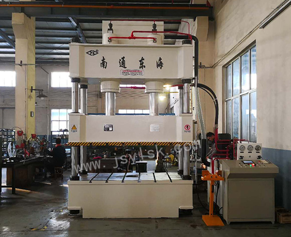 YL32-315噸四(sì)柱液壓機(ji)